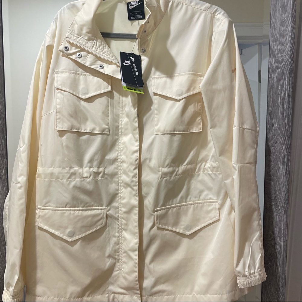 Nike light jacket yellow loose fit yellow SZ XL NWT